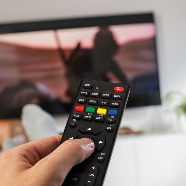 Univerzális TV távirányító - 250+ típushoz - fekete - 2 x AAA    Delight 39680
