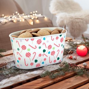 Karácsonyi fém kosár - cukorbot mintás - 19 x 11,5 x 9,5 cm 59722C