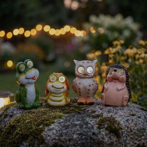 Szolár állatfigurák - 4 féle - mozgó szemekkel - 104 x SMD LED - 20 cm    Garden of Eden 11420B