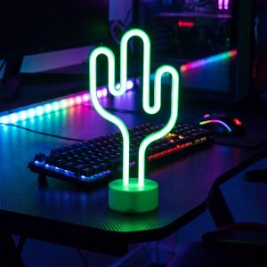 Neon LED lámpa - zöld kaktusz - 3 x AA + USB - 18,5 x 8,5 x 28 cm    Phenom 43996C
